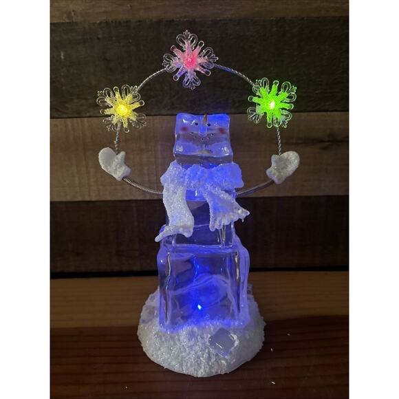 Enchanted Forest Lighted Acrylic Juggling Snowman In Box - Picture 2 of 8